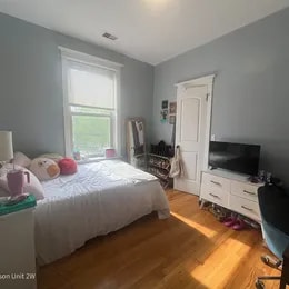 Building Photo - 1407 W Addison St