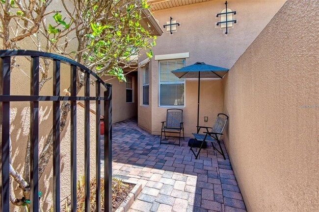 Building Photo - 2310 Palm Tree Dr