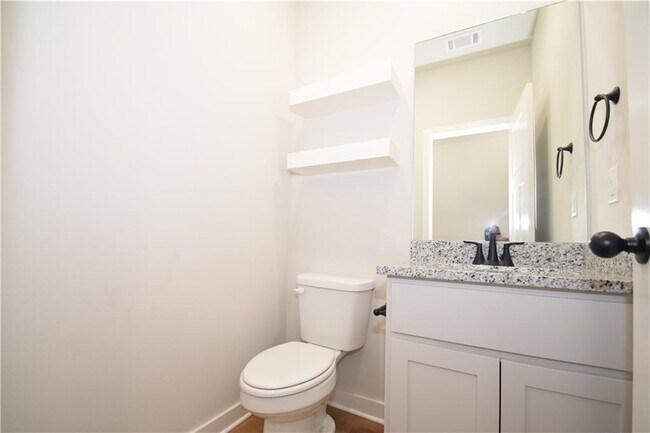 Building Photo - 540 Cosmos St