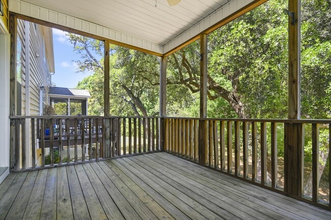 Building Photo - 1406 Hamlin Park Cir