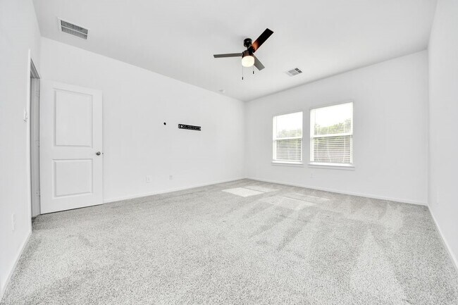 Building Photo - 13517 Heritage Mdw Ln