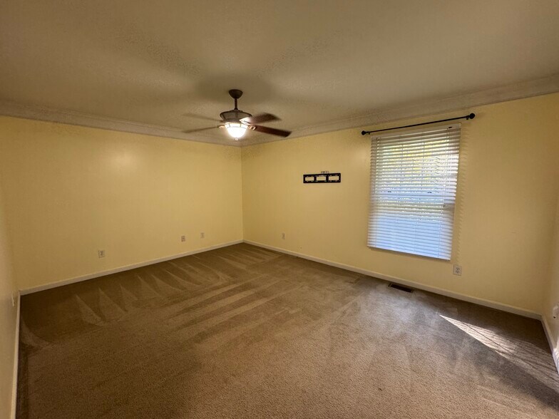 Building Photo - 314 E Louisiana Ave