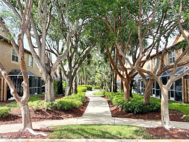 Building Photo - 1524 Coronado Rd