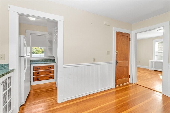 Building Photo - 278 Roslindale Ave