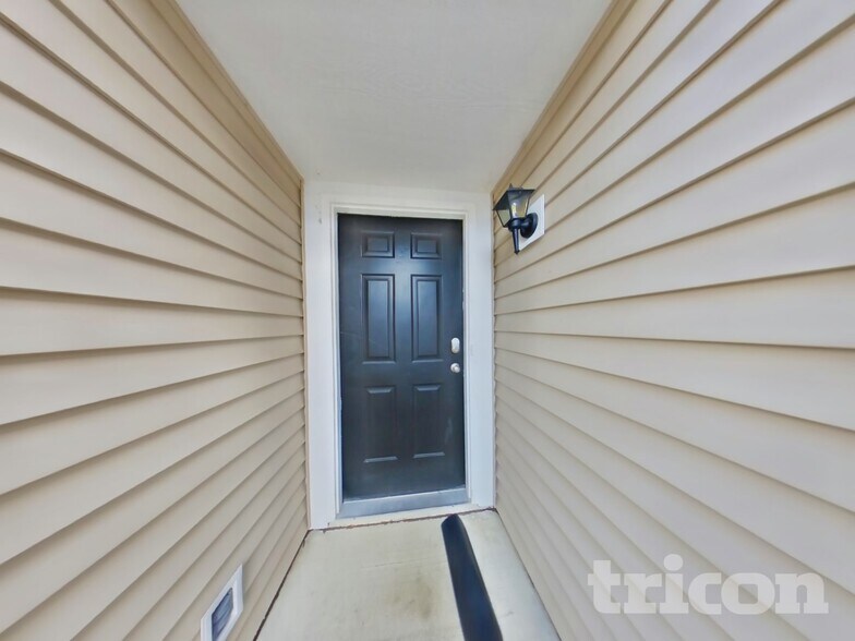 Building Photo - 936 Balto Dr