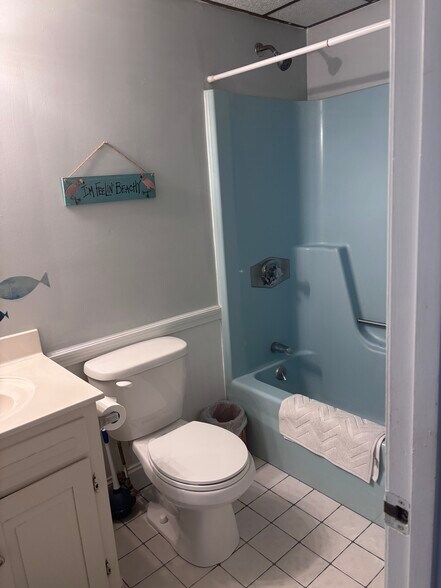 Building Photo - 146 Central Ave