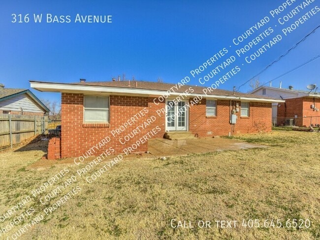 Building Photo - 316 W Bass Ave