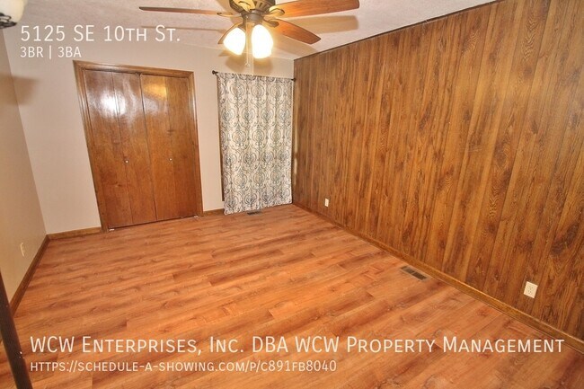 Building Photo - 5125 SE 10th St