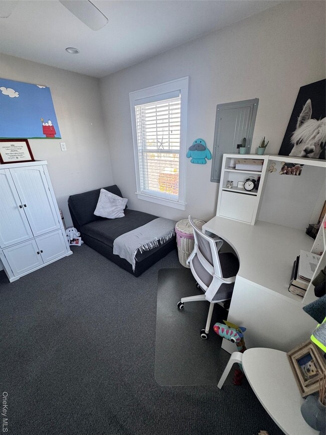 Building Photo - 102 Florida St