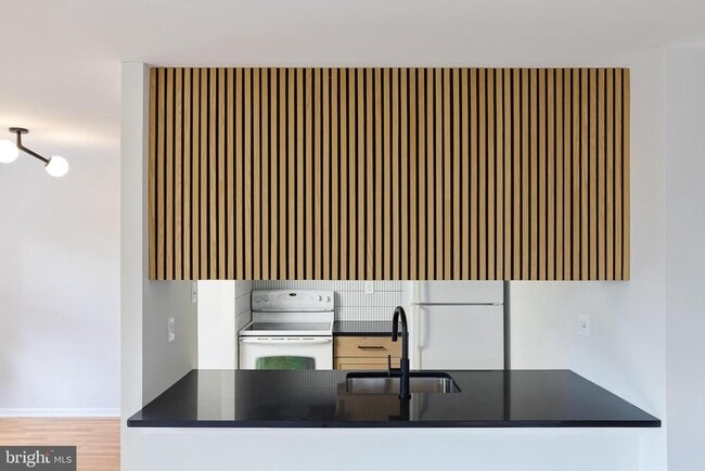 Building Photo - 737 Timber Ln