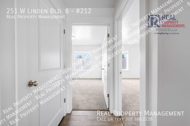 Building Photo - 251 W Linden Ave