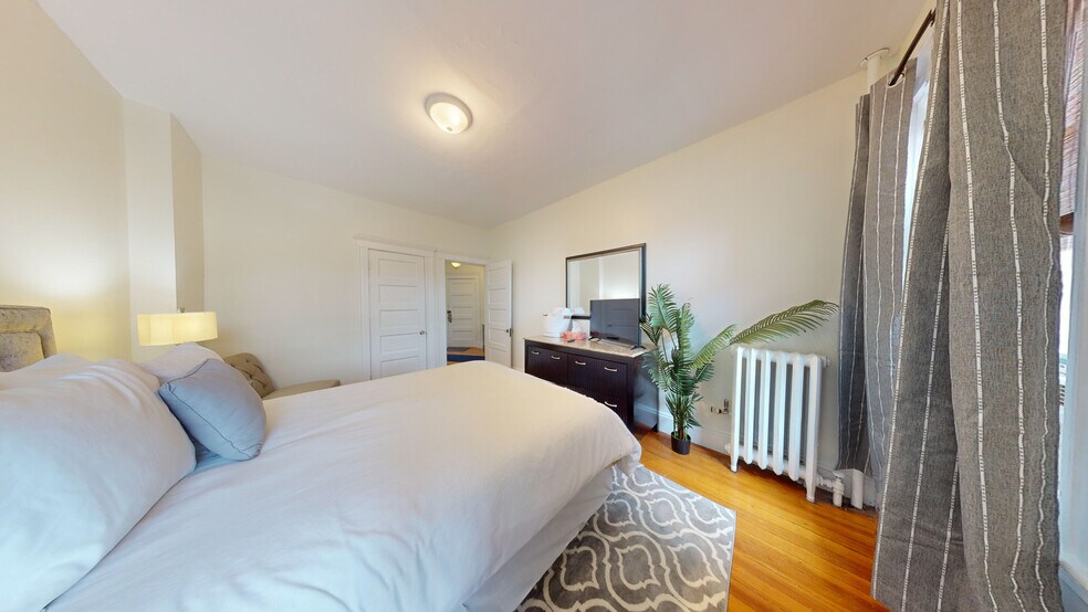 Primary Photo - 40 Orkney Rd