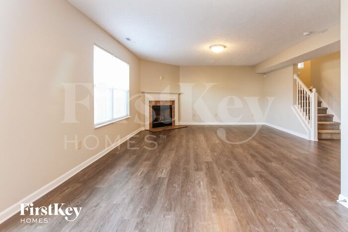 Building Photo - 884 Blue Ash Trail