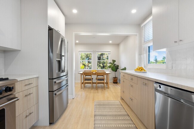 Building Photo - 5923 Abernathy Dr