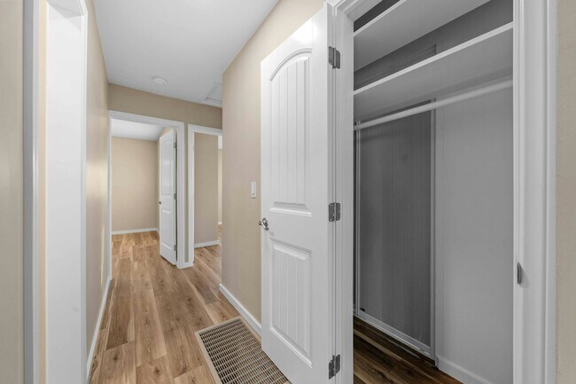 Building Photo - 2039-41 Bonita St