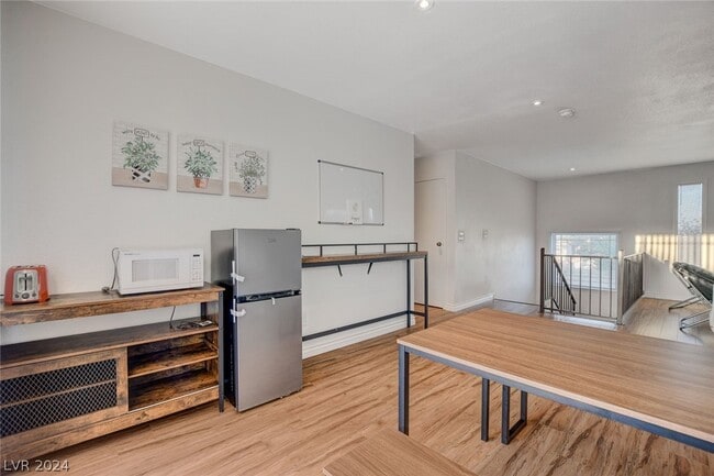 Building Photo - 5416 Cory Pl