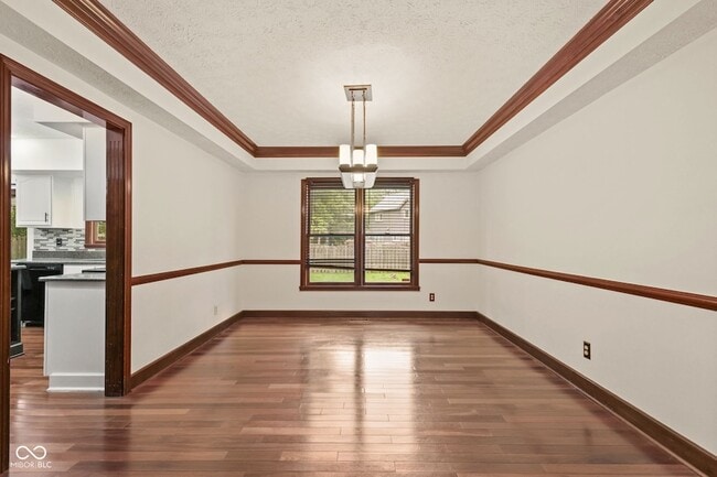 Building Photo - 738 Howe Dr