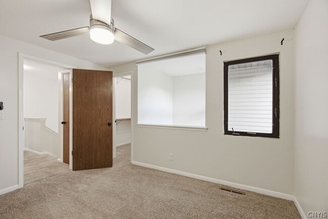 Building Photo - 8457 Bubbling Springs Dr