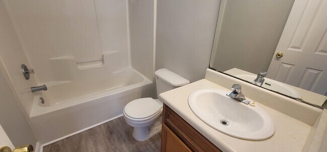 Building Photo - 2525 Hartsfield Rd