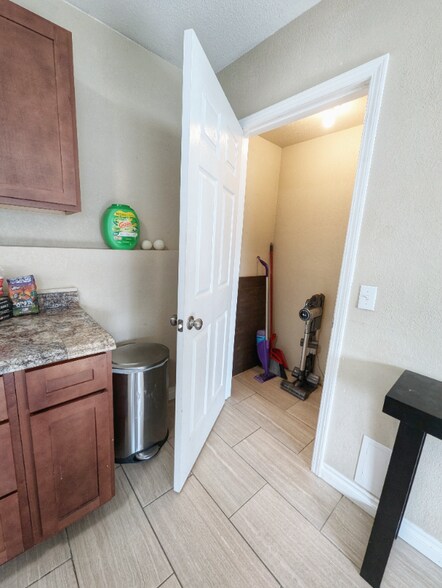 Building Photo - 3401 E 15th Ave