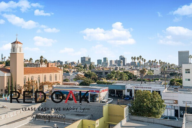 Building Photo - 314 1/4 N Mariposa Ave