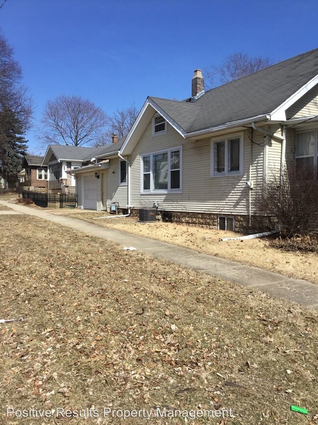 Building Photo - 629 Cottage Grove Ave