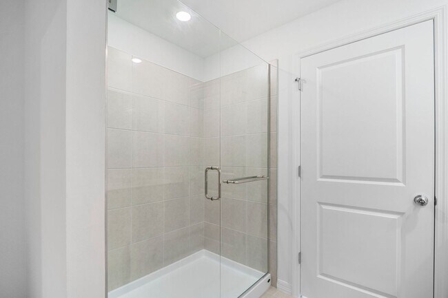 Building Photo - Brand New construction 4 bedrooms 2 bathro...