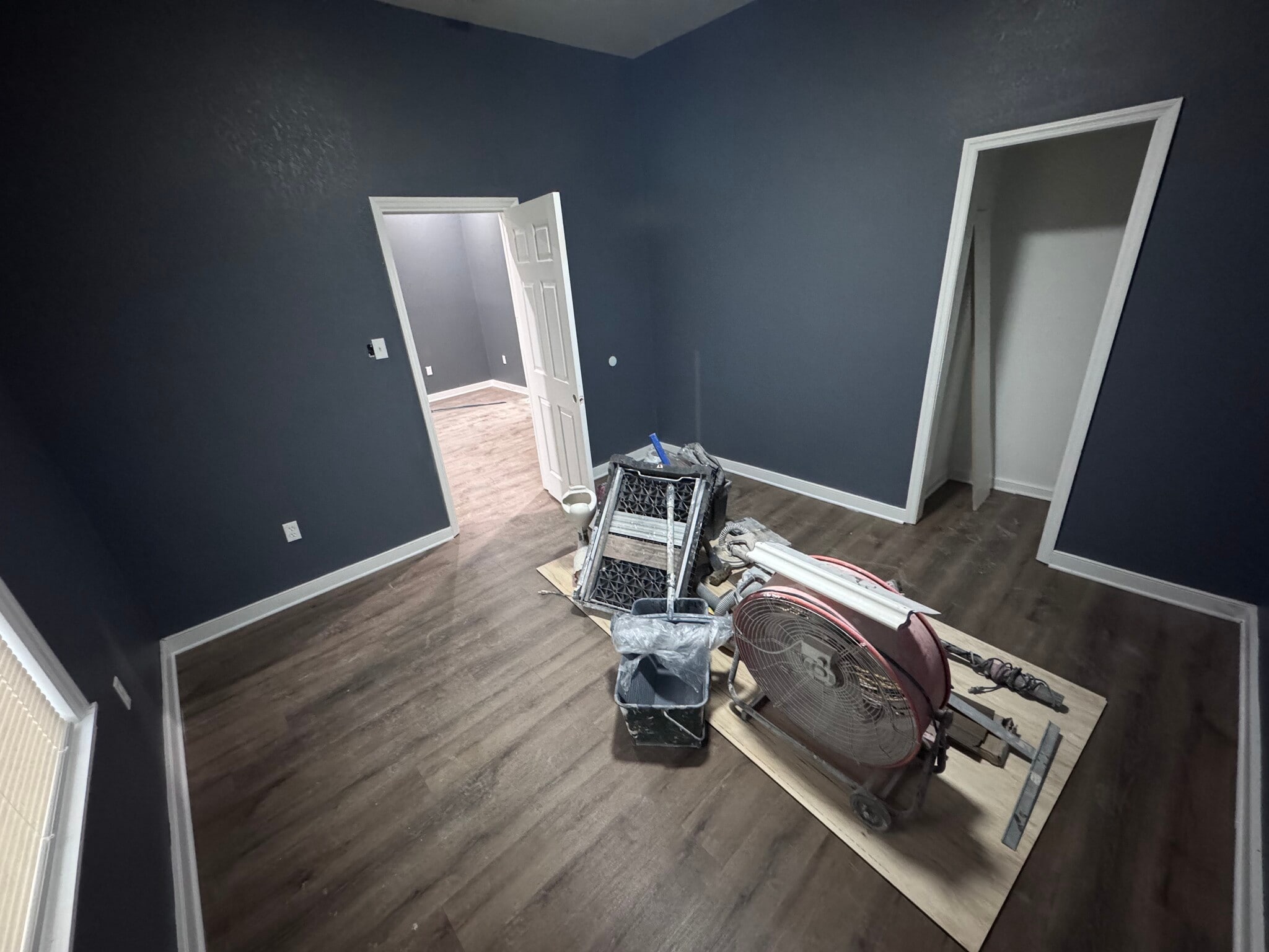 Building Photo - 1519 W 46th St