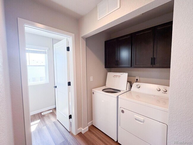 Building Photo - 485 Galveston Ter