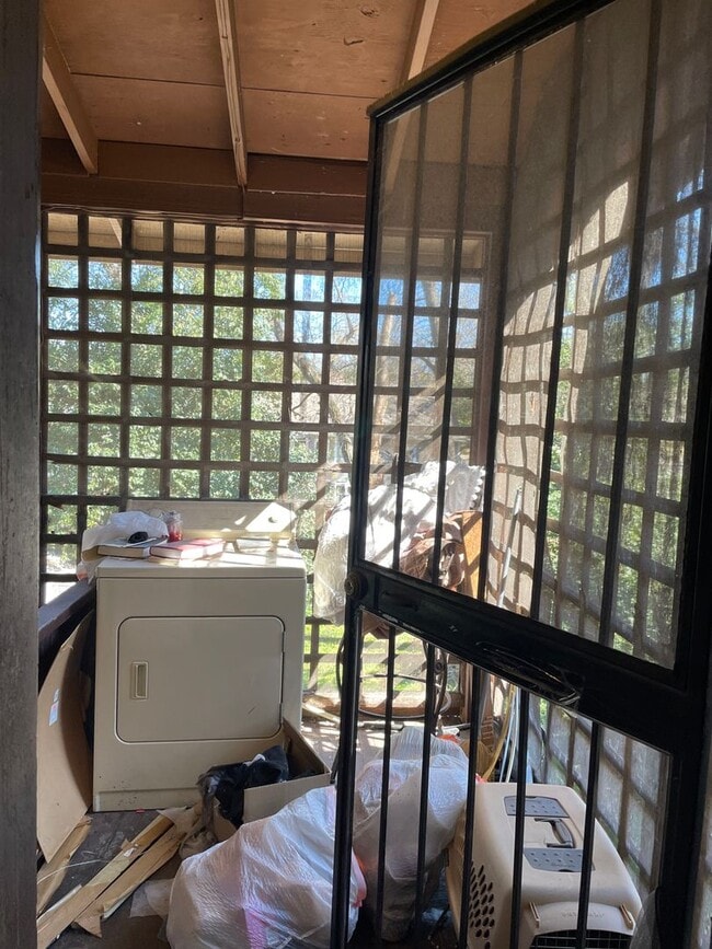 Building Photo - 1313 S Perry St