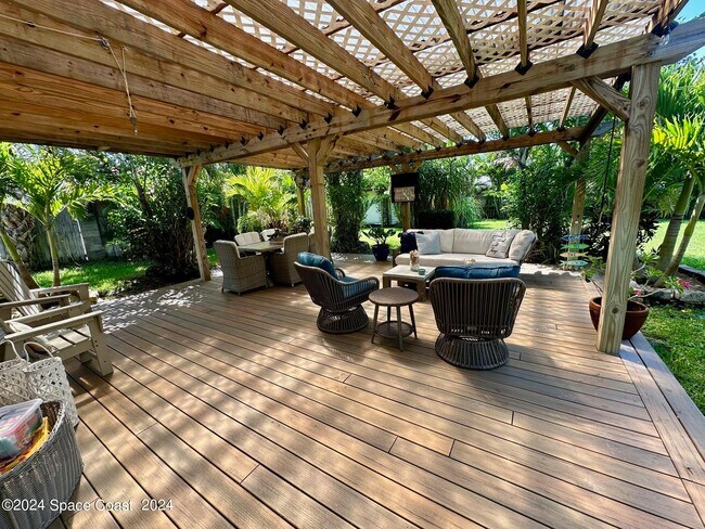 Building Photo - 219 Fifth Ave