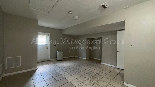 Building Photo - 2429 Sapier Ct