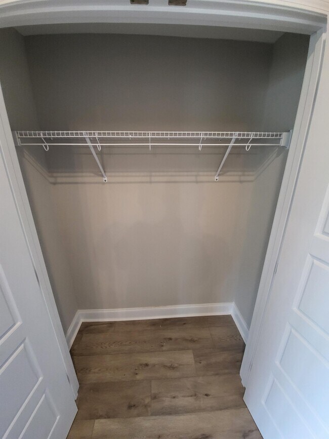 Building Photo - 201 King Rd