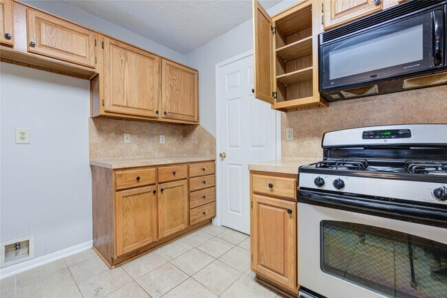 Building Photo - 3322 Larkwood Ln