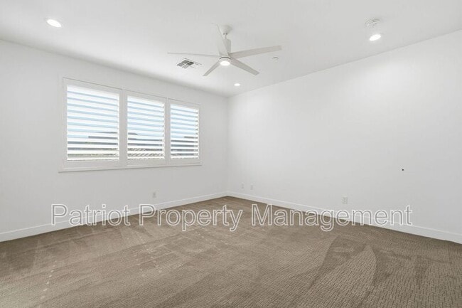 Building Photo - 7347 E Vista Bonita Dr