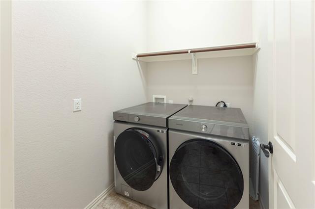 Building Photo - 2340 Aurora Dr