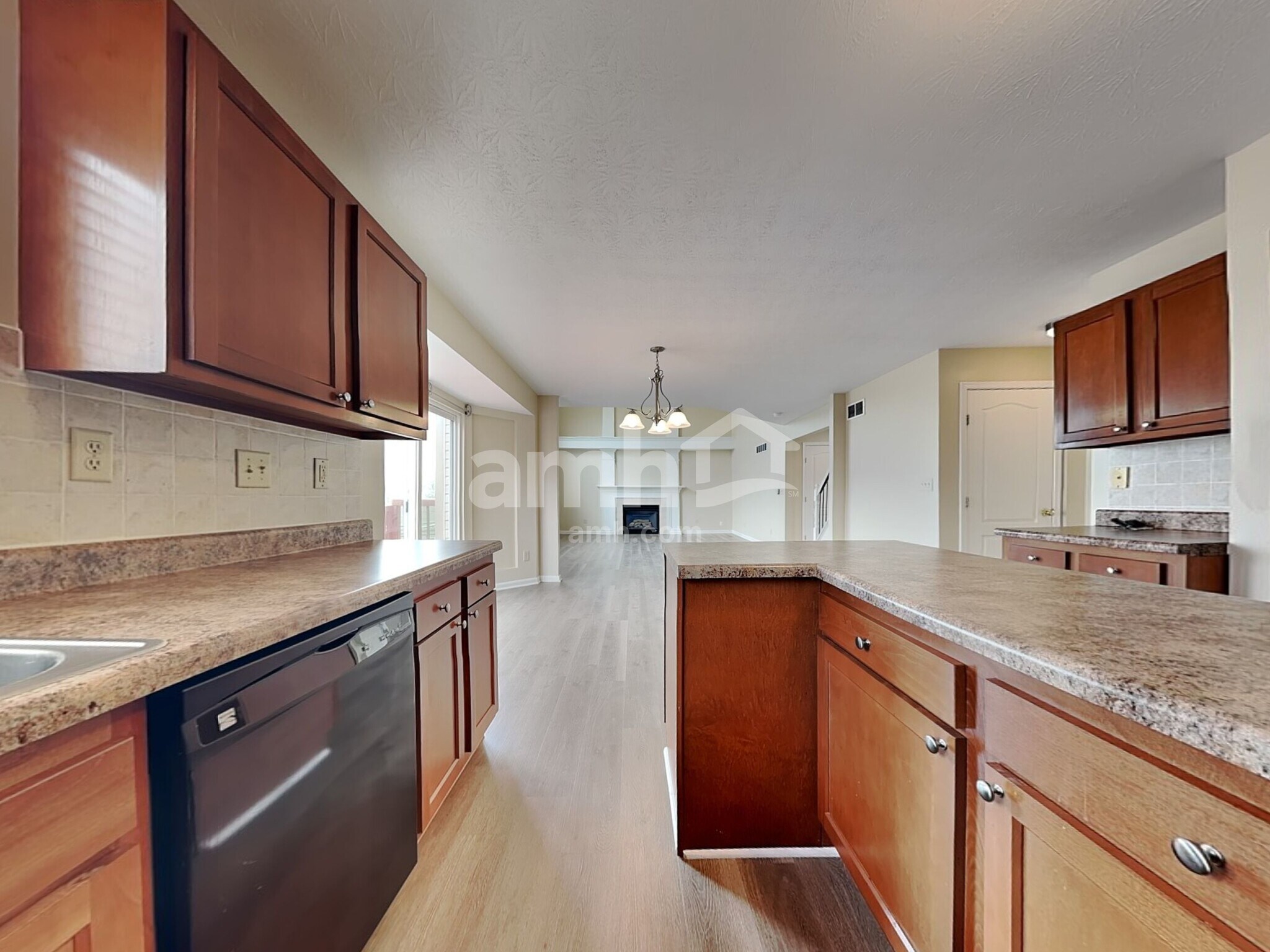 Building Photo - 6283 Zoellners Pl