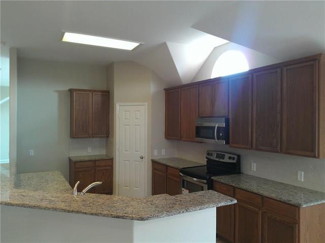 Building Photo - 633 Blue Sky Dr