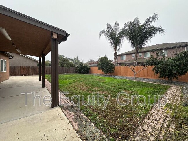 Building Photo - 5235 W Nellis Ct