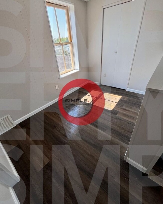 Building Photo - 620 Willow St