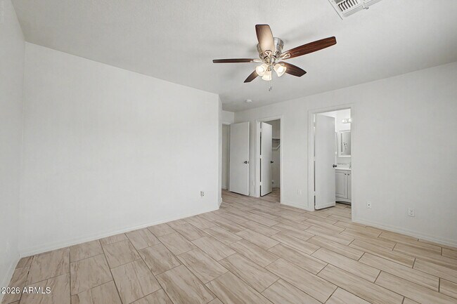 Building Photo - 8563 W Mission Ln