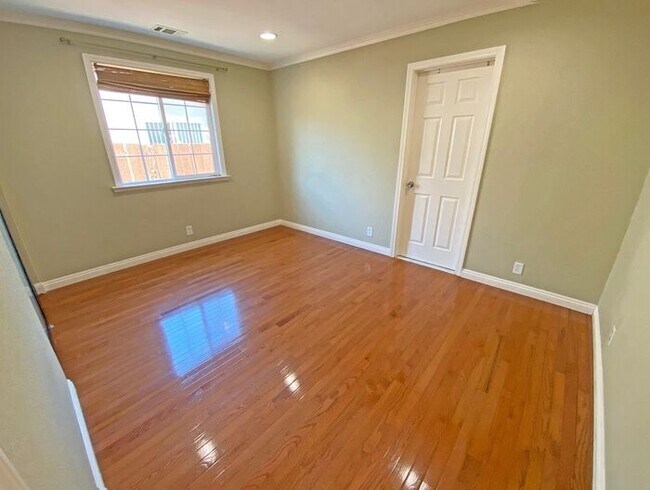 Building Photo - 1875 Macduee Ct - Beautiful, Updated Evergreen Single-Story on Cul-De-Sac!