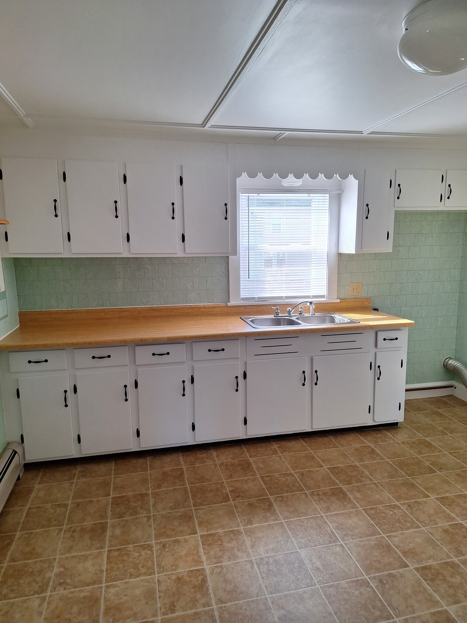 kitchen - 96 Western Ave