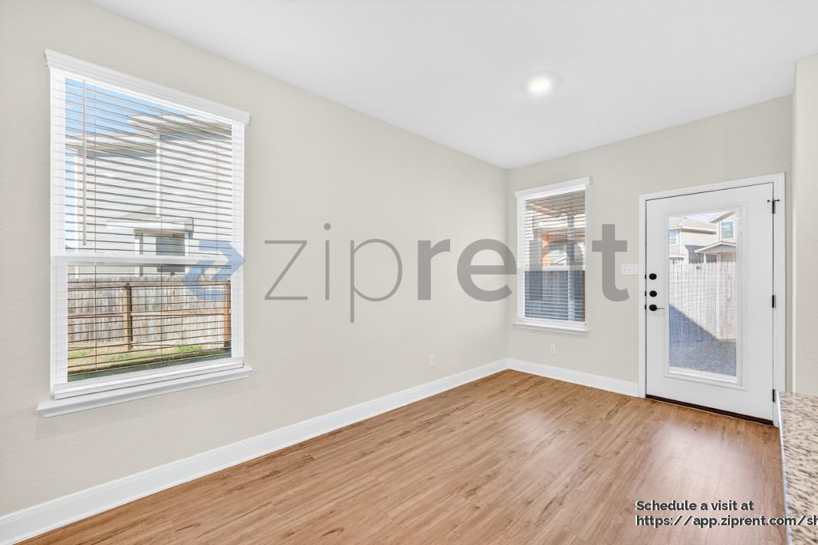 Building Photo - 13827 Enzo Gate