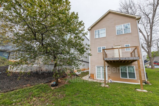 Building Photo - 2025 Jonesboro Rd SE