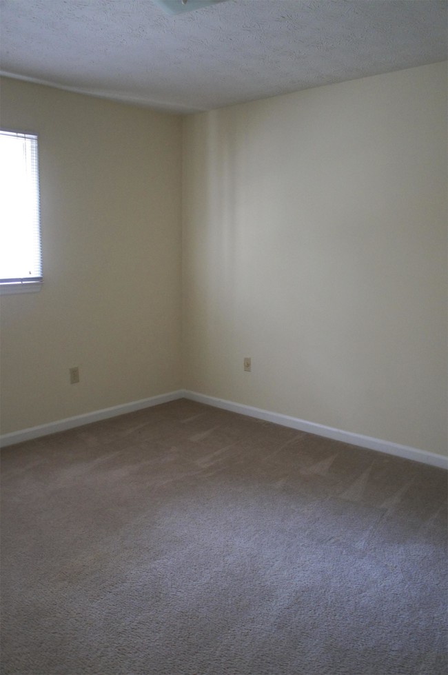 Building Photo - 170 Park Ridge Dr