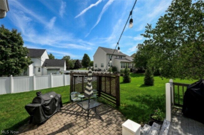 Building Photo - 4728 Wilshire Dr