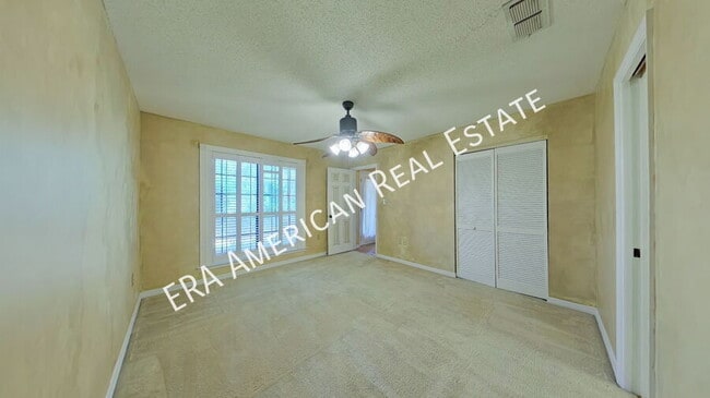 Building Photo - 287 Shalimar Dr