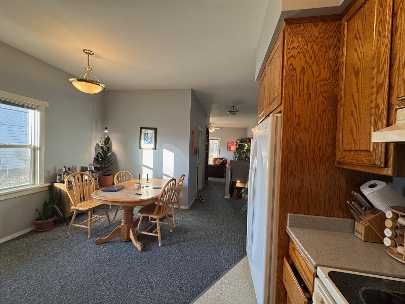 Building Photo - 615 W Waverly Pl