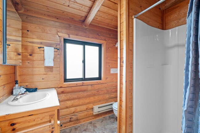 Building Photo - 5406 Henrys Lake Rd